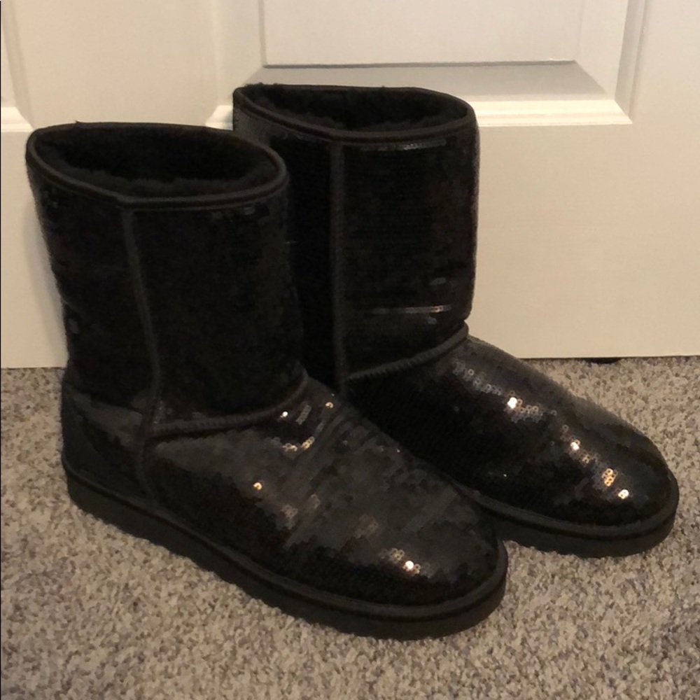 EUC Black Sequined Uggs